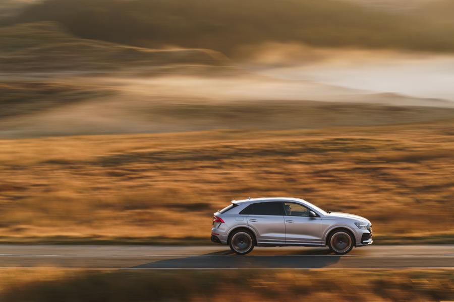  Audi RS Q8 2020 года  (UK) (фото 14 из 40)